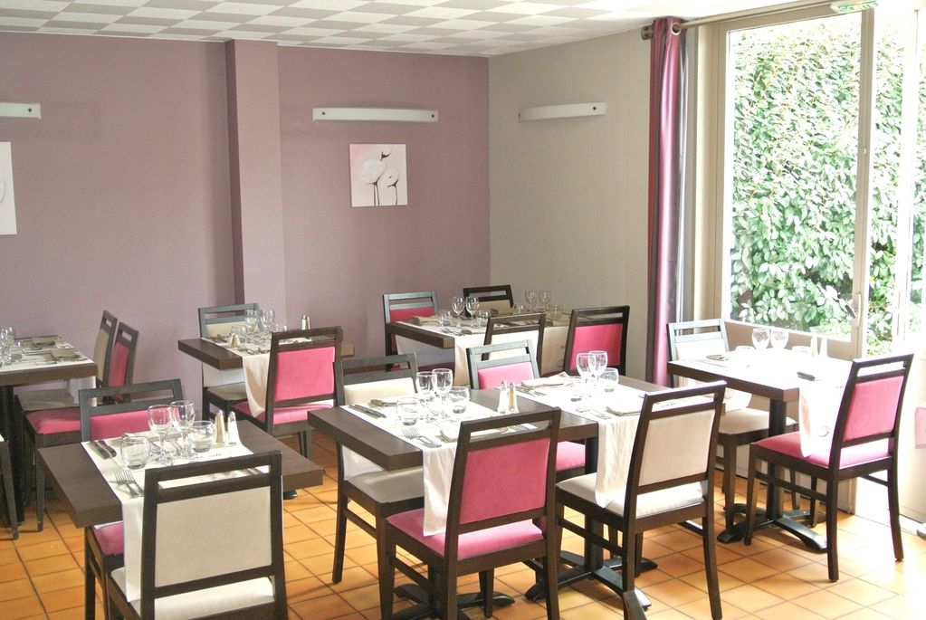 Kyriad Orthez Restaurant foto
