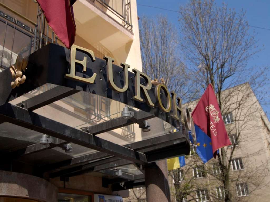 Eurohotel Lviv Buitenkant foto