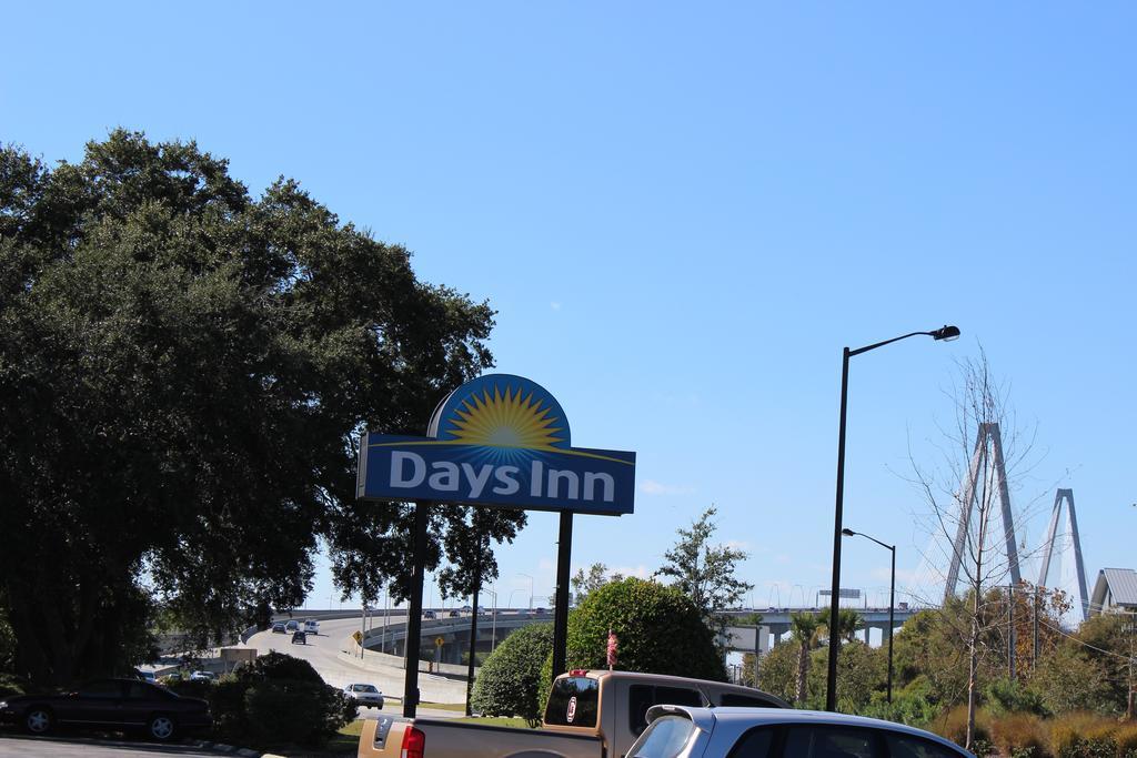 Days Inn By Wyndham Mt Pleasant-Charleston-Patriots Point Buitenkant foto