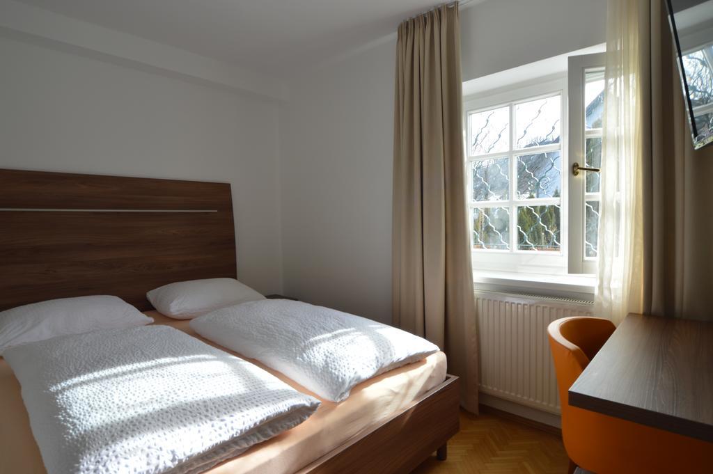 Pension Elisabeth - Rooms & Apartments Salzburg Buitenkant foto