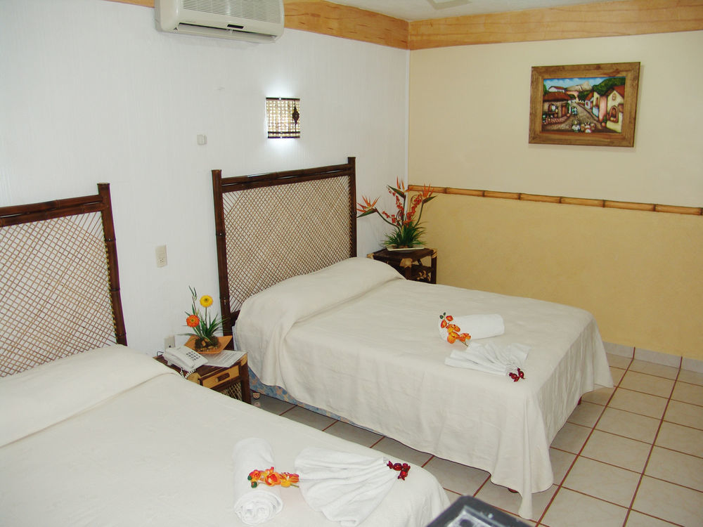 Hotel Bambu Campeche Buitenkant foto