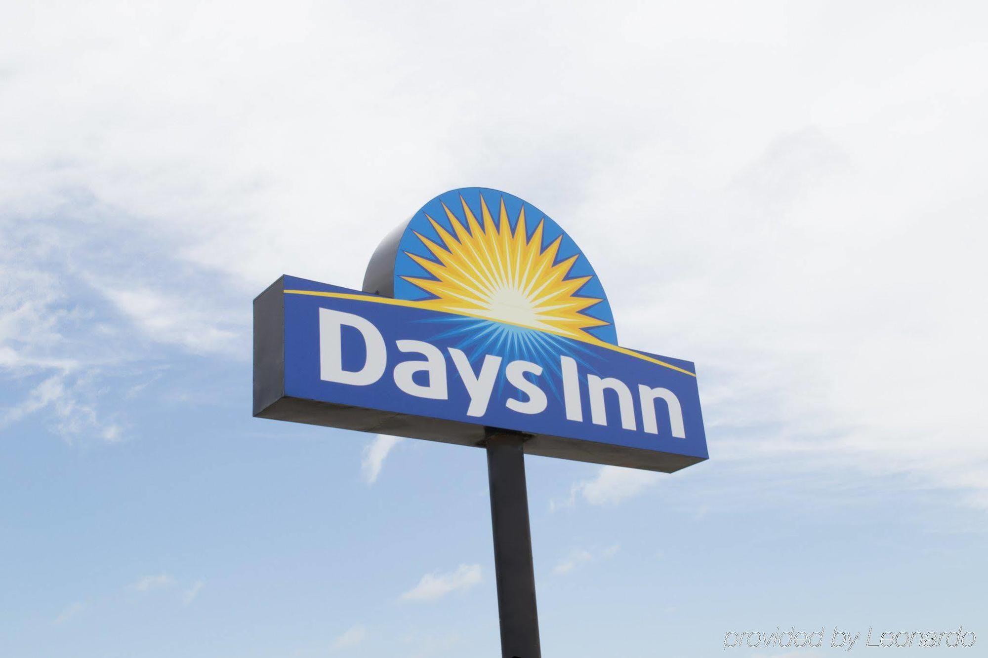 Days Inn By Wyndham Robstown Buitenkant foto