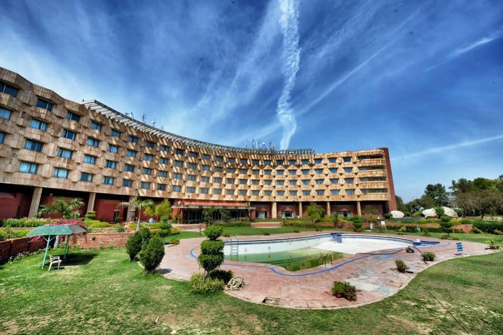 Centaur Hotel New Delhi Buitenkant foto