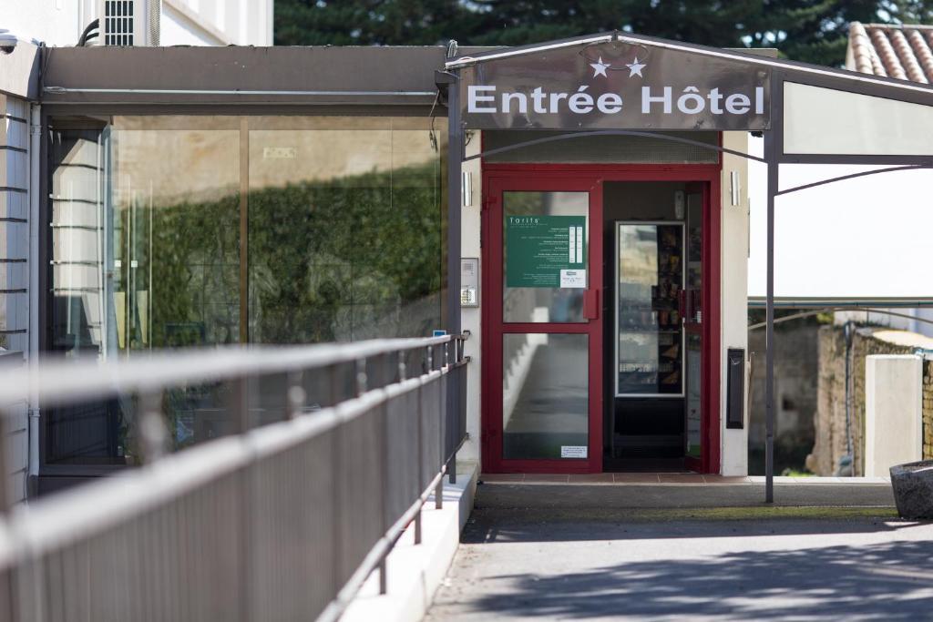 Brit Hotel Du Parc Niort Centre-Parking Gratuit Buitenkant foto