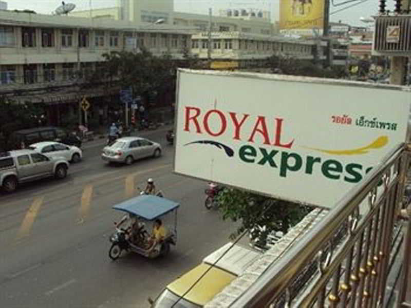 Oyo 447 Royal Express Hua Hin Hotel Buitenkant foto