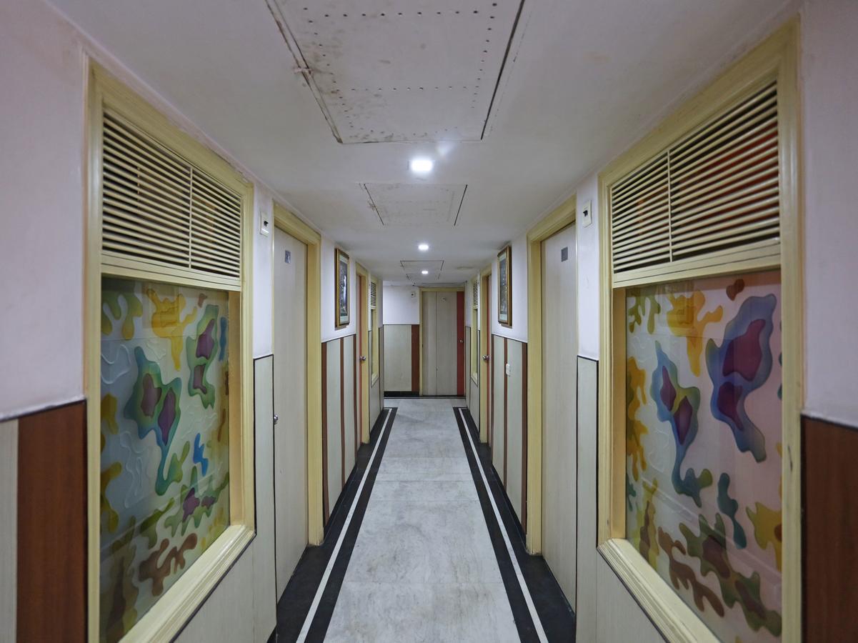 Hotel Moti Palace Agra  Buitenkant foto