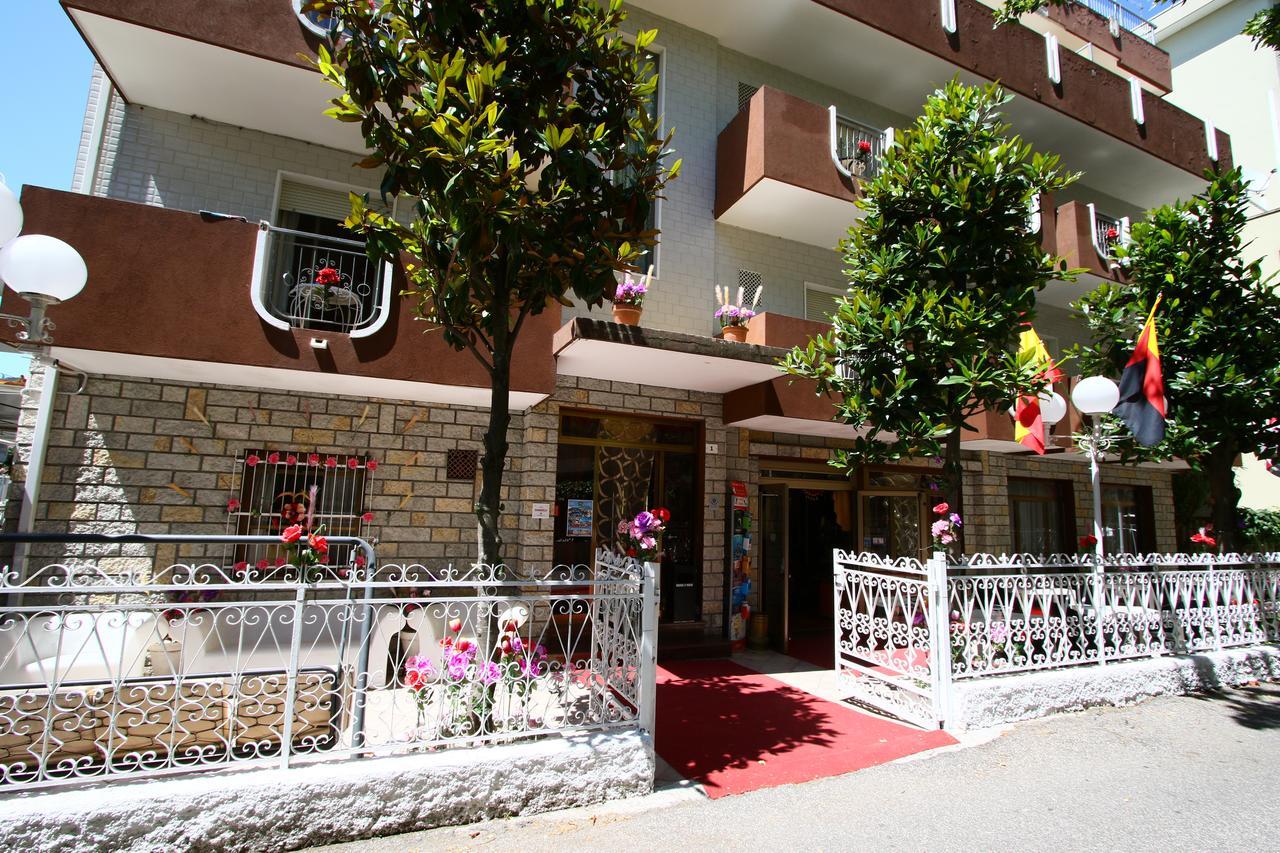 Hotel Emanuela Rimini Buitenkant foto