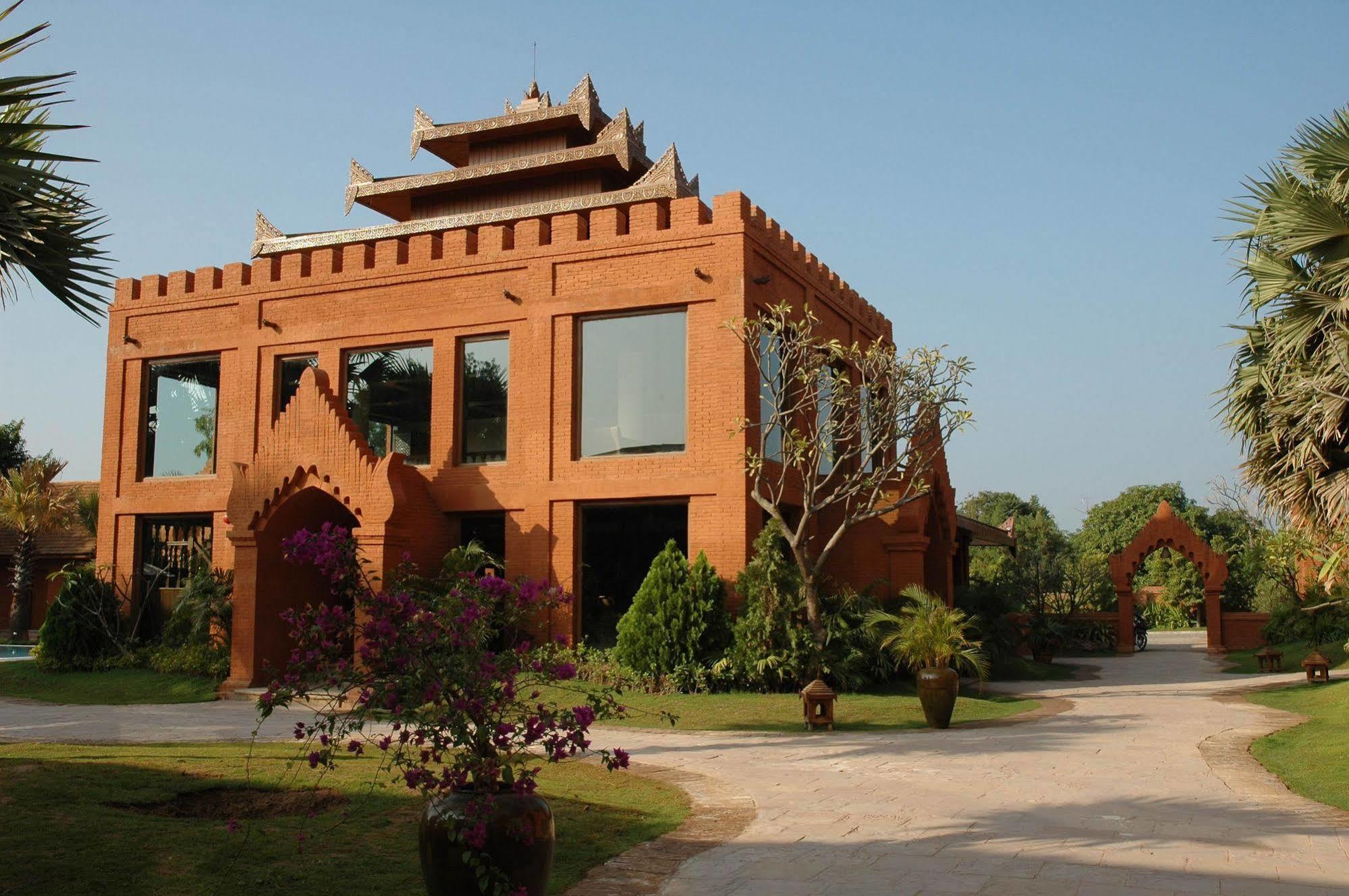 Myanmar Treasure Resorts Bagan Buitenkant foto