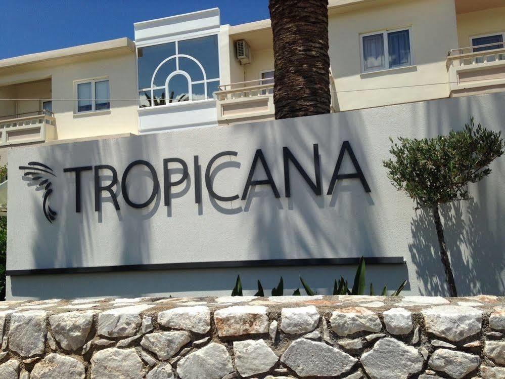 Tropicana Beach Hotel Stalós Buitenkant foto