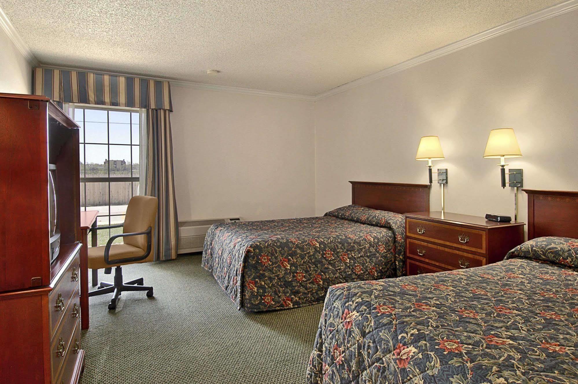 Extend-A-Suites - Extended Stay, I-40 Amarillo West Kamer foto