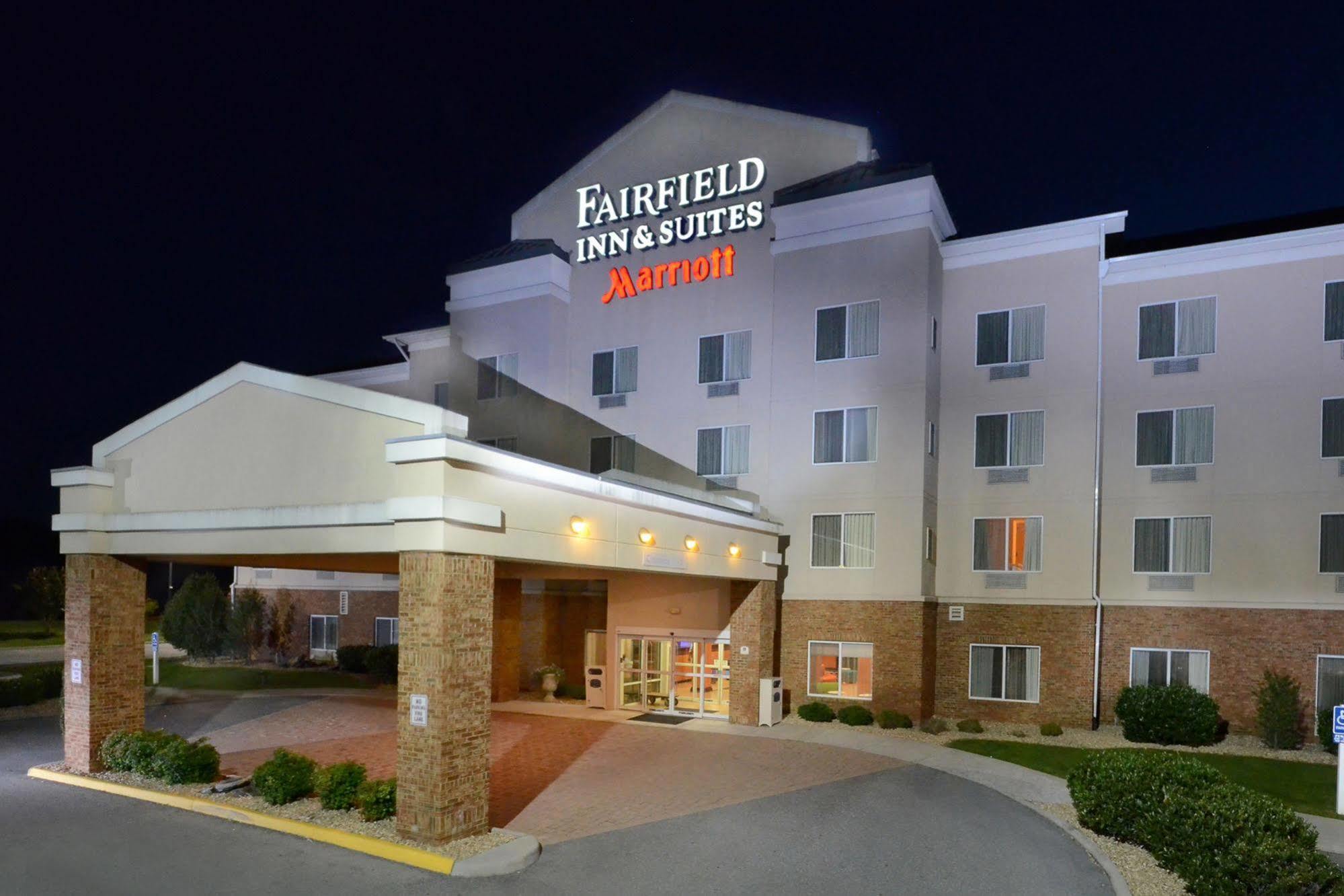 Fairfield Inn & Suites Roanoke Hollins/I-81 Buitenkant foto