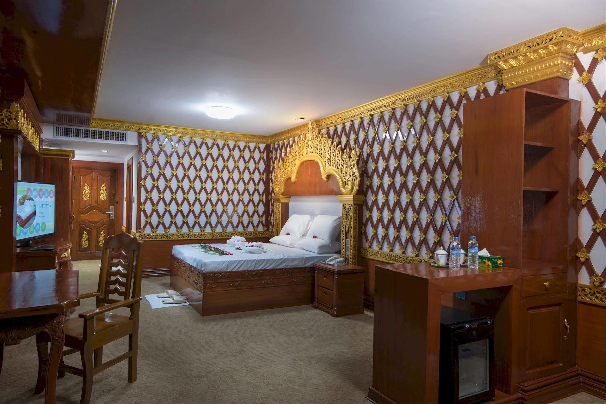 Su Tine San Royal Palace Hotel Bagan Buitenkant foto