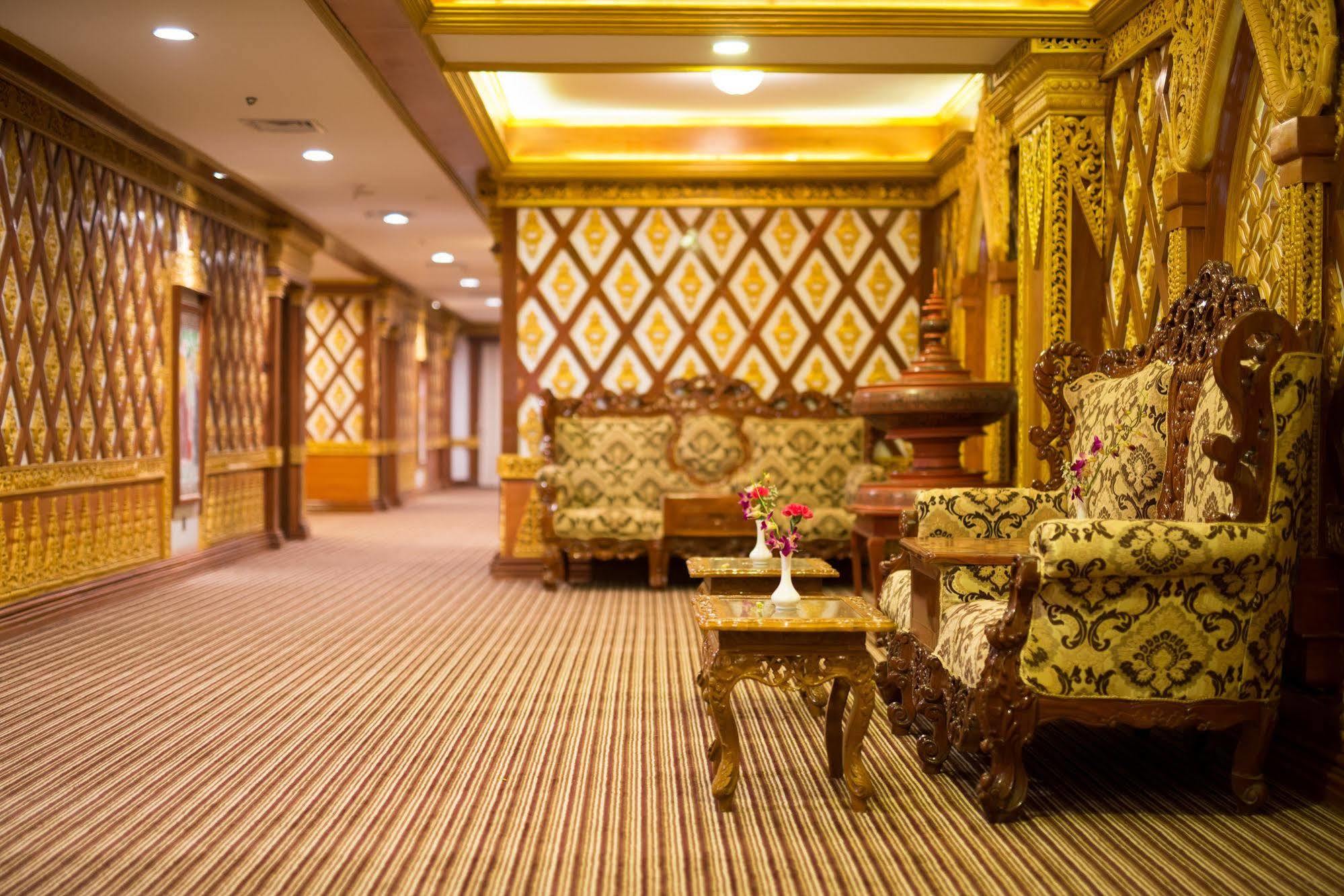 Su Tine San Royal Palace Hotel Bagan Buitenkant foto