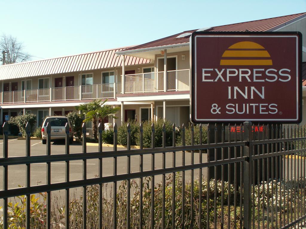 Express Inn & Suites Eugene Buitenkant foto