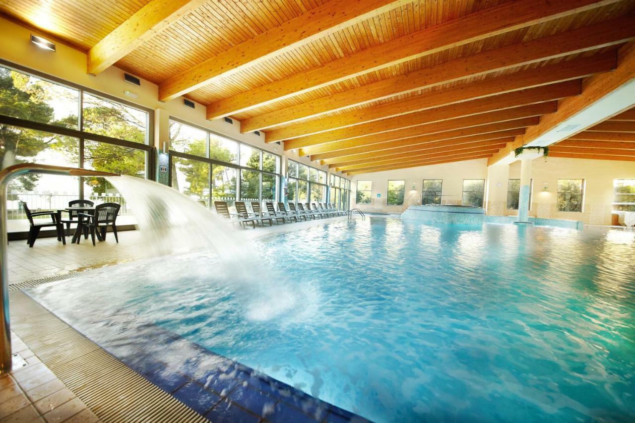 Villa Adriatic - Hotel & Resort Adria Ankaran Buitenkant foto