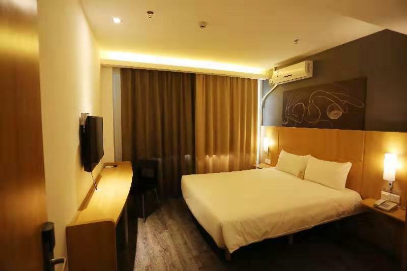 Ibis Jinzhou Yunfei St Hotel Buitenkant foto