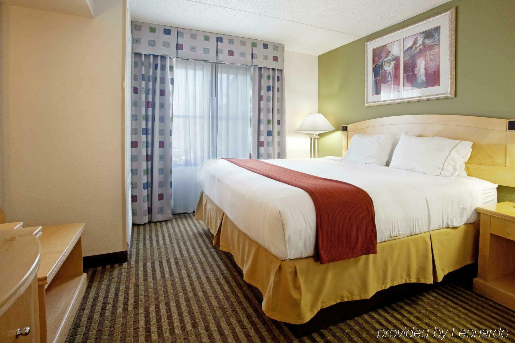 Holiday Inn Express Hotel & Suites Mooresville - Lake Norman Kamer foto