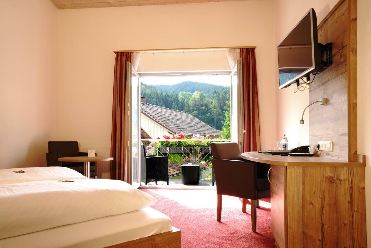 Hotel Waldblick Schenkenzell Buitenkant foto