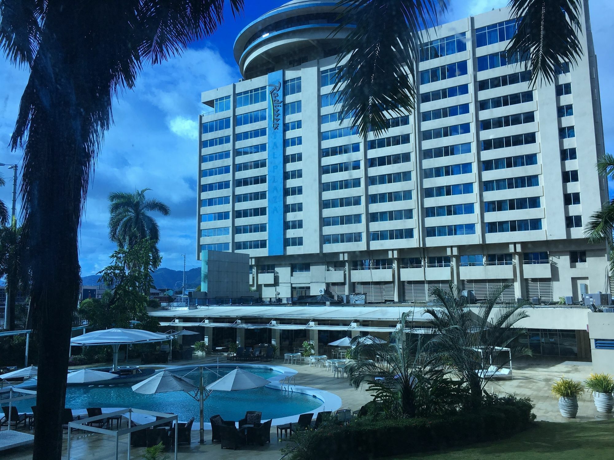 Radisson Hotel Trinidad Port of Spain Buitenkant foto