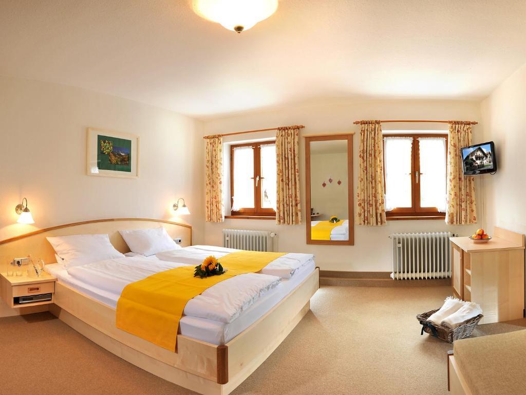 Gastehaus Enzianhof Hotel Garni Oberammergau Kamer foto
