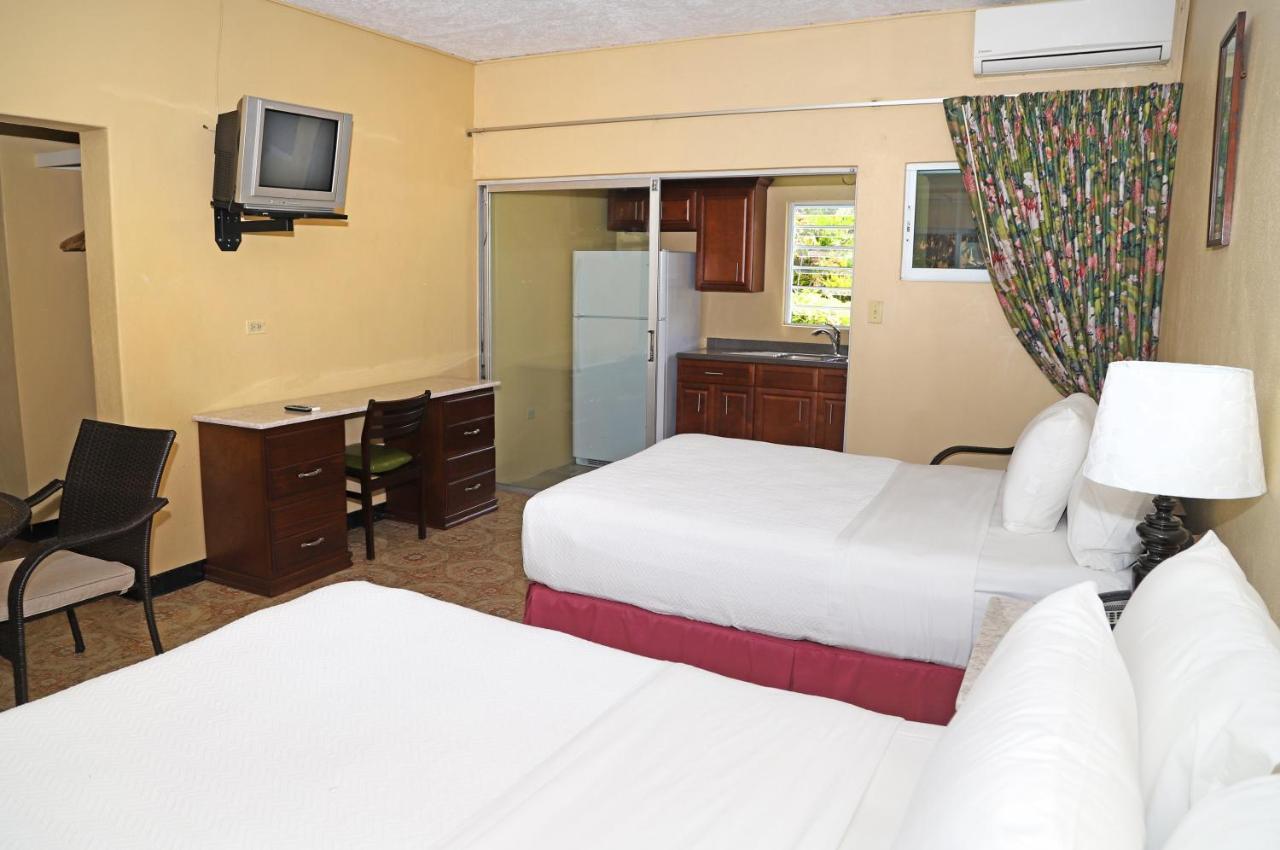 Cortsland Hotel Antigua St. John's Buitenkant foto
