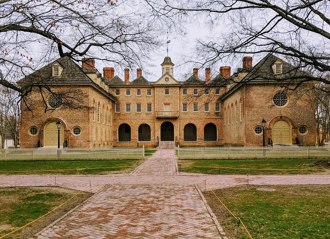 William and Mary College photo