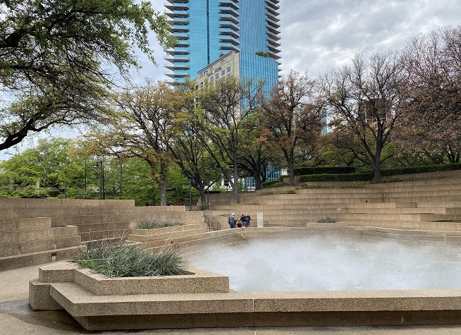 Fort Worth Water Gardens photo