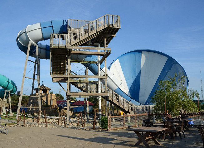 Lost Island Water Park photo