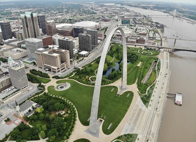 St. Louis Gateway Arch photo