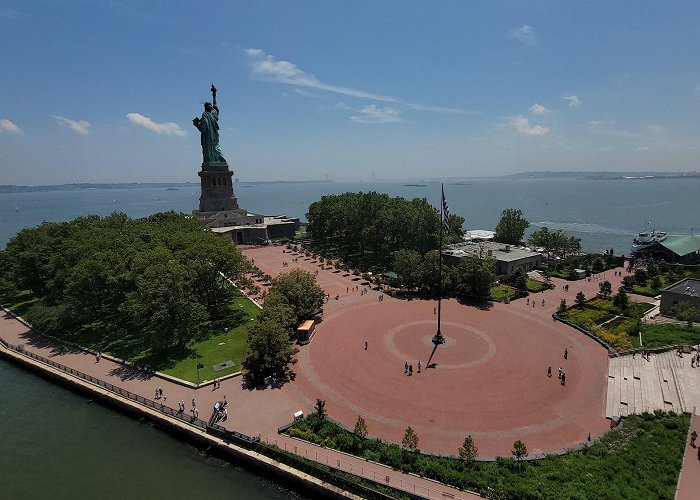 Statue of Liberty photo