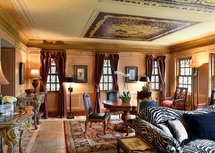 The Villa Casa Casuarina At The Former Versace Mansion photo