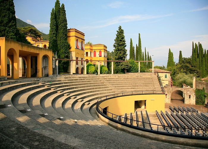 Il Vittoriale degli Italiani Vittoriale degli Italiani - Hotel Orione photo