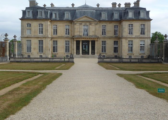 Chateau of Champs-sur-Marne Chateau de Champs-sur-Marne Tours - Book Now | Expedia photo