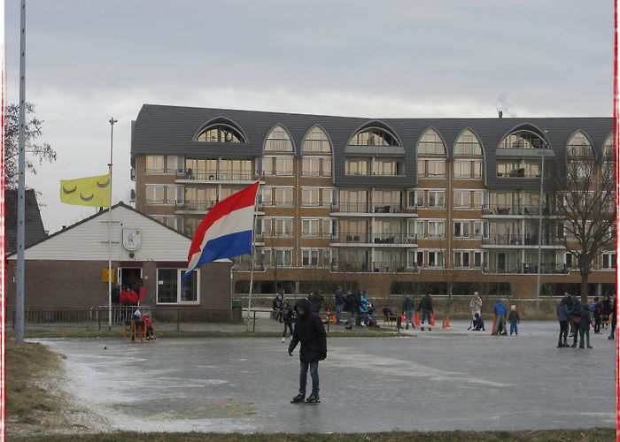 IJsbaan IJspret in Voorschoten photo