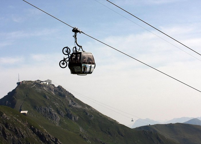 Hörnli-Express Gondola Hörnli-Express station • Gondola Lift » Arosa Lenzerheide ... photo