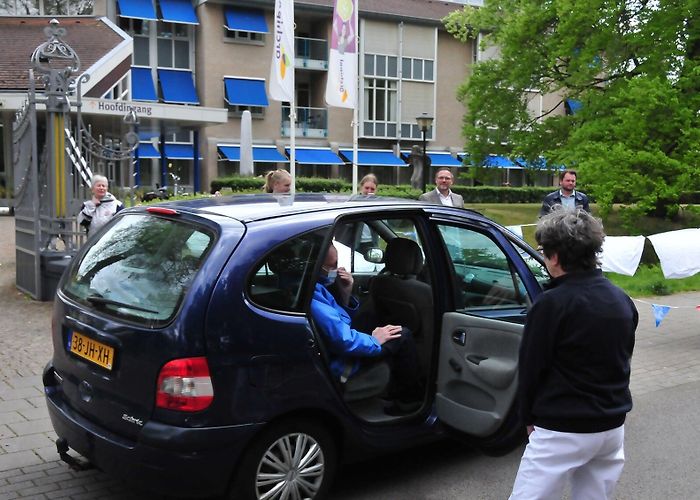 Dommelhoef Verpleeghuis Warm onthaal voor Frans Wilbrink - DeMooiSonenBreugelKrant photo