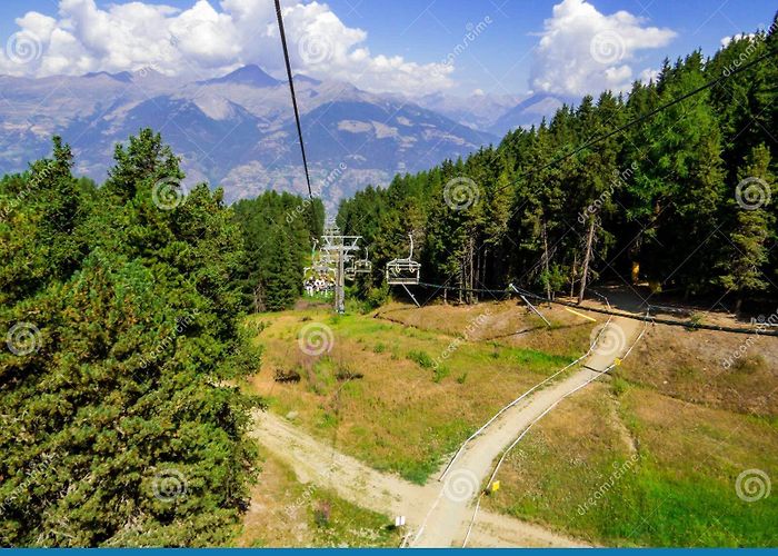 Chamolé Chamole Chairlift Stock Photos - Free & Royalty-Free Stock Photos ... photo