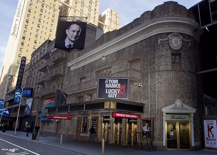 Broadhurst Theatre Cops hunt for creep who groped teens outside Broadway theatre photo