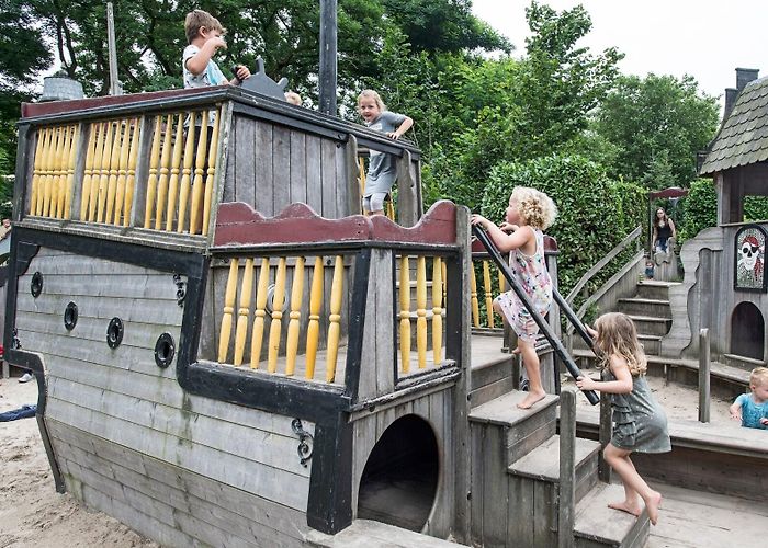 Speeltuin Elckerlyc Speeltuin Elckerlyc start kinderuniversiteit - Adverteren Oss ... photo