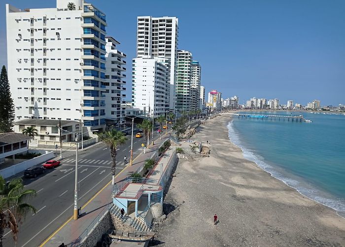 Salinas (Santa Elena) photo