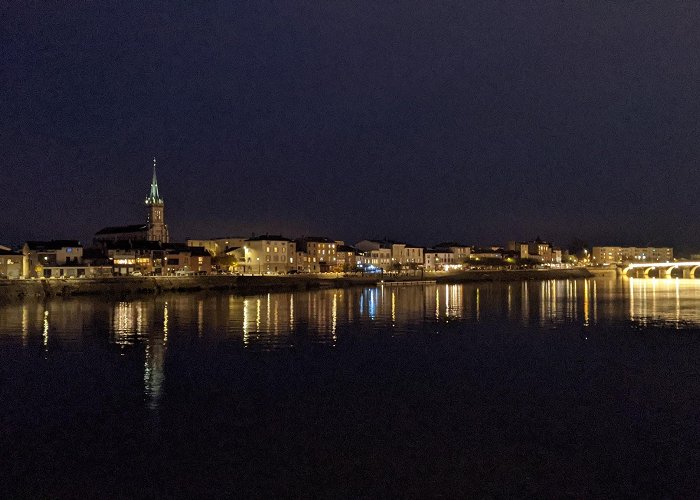 Saint-Laurent-sur-Saone photo