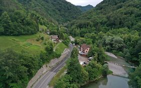 Okrepcevalnica Kurn'K Bed and Breakfast Cerkno Exterior photo