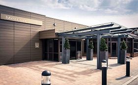 Mercure London Heathrow Airport Hotel Hillingdon Exterior photo