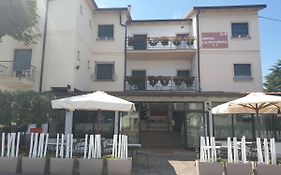 Hotel La Favorita Peschiera del Garda Exterior photo