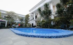 The Grand Palace Hotel Jogjakarta Exterior photo