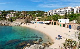 Hotel Mediterrani Calella De Palafrugell Exterior photo