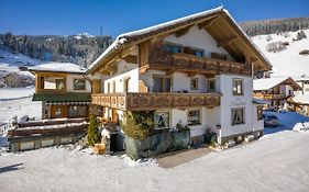 Haus Schoenblick Hotel Gerlos Exterior photo