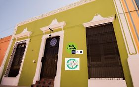 Casa De Zari Bed and Breakfast Campeche Exterior photo