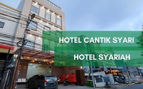 Hotel Cantik Syari Jakarta Exterior photo
