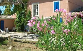 Le Mas De La Cigale Bleue, Caumont Sur Durance Bed and Breakfast Exterior photo